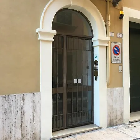 Veronajourneys Emilei Apartment Exterior photo