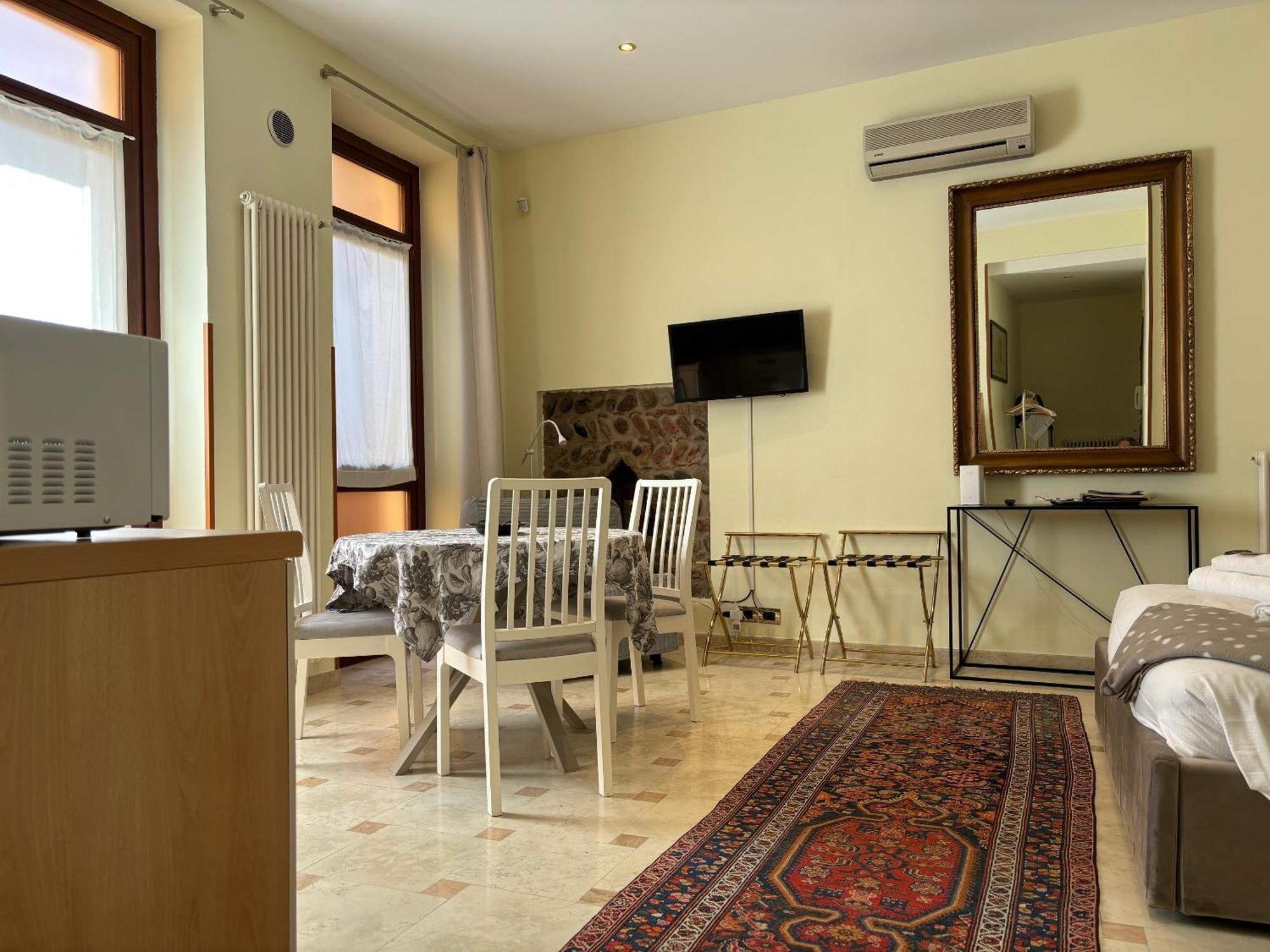 Veronajourneys Emilei Apartment Verona