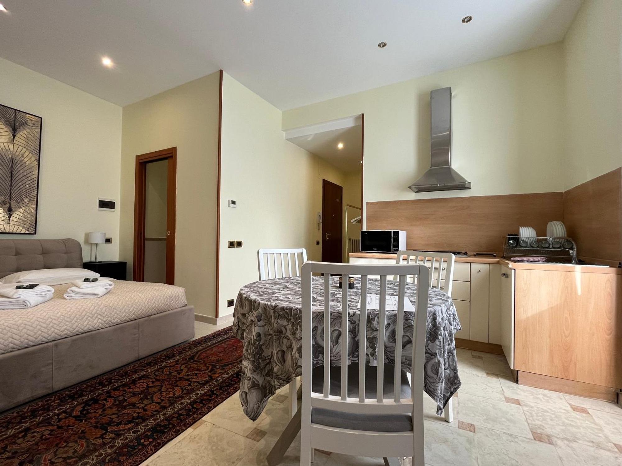 Veronajourneys Emilei Apartment *