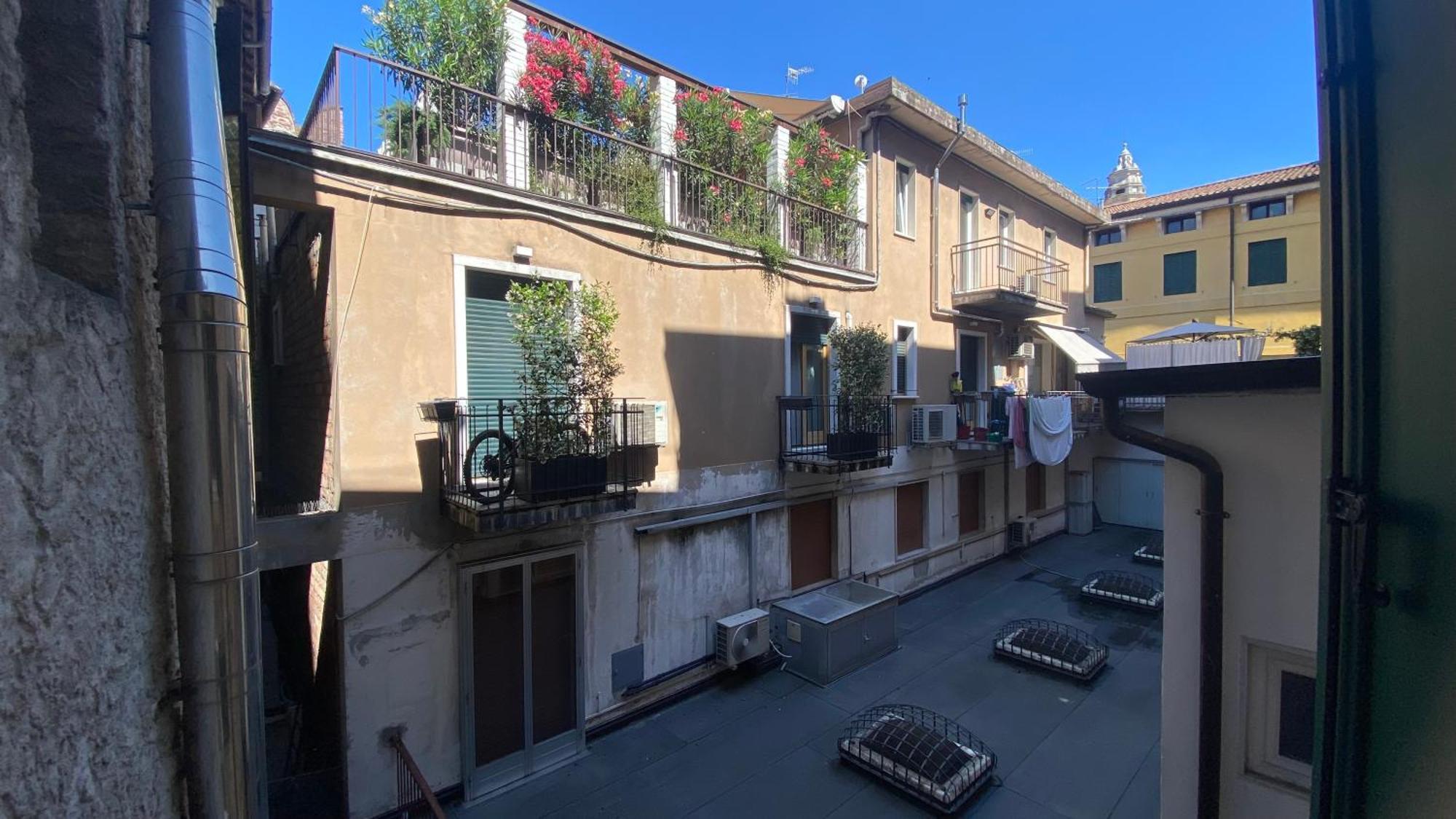 Apartment Veronajourneys Emilei *